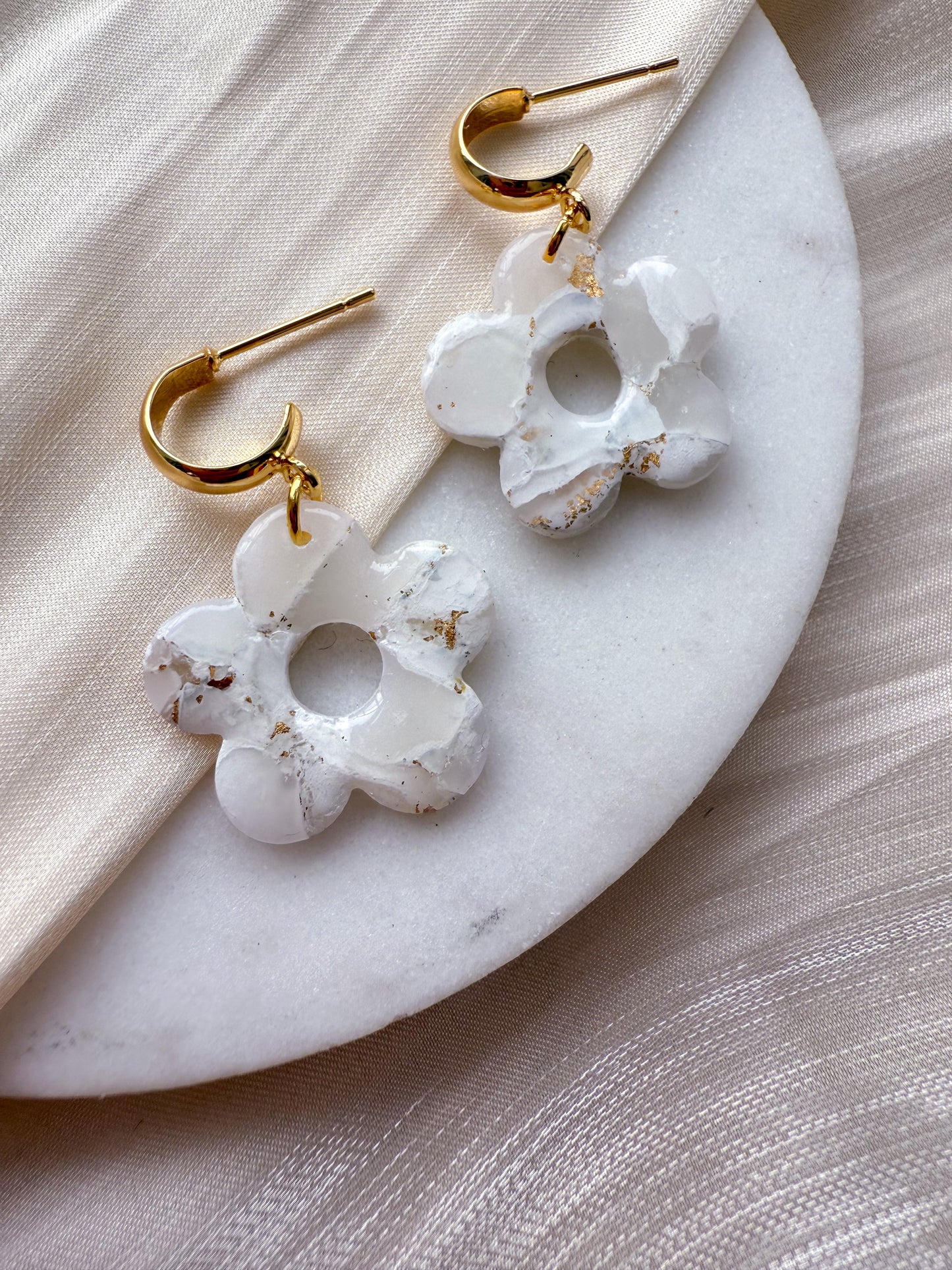 Små blommor med hoop