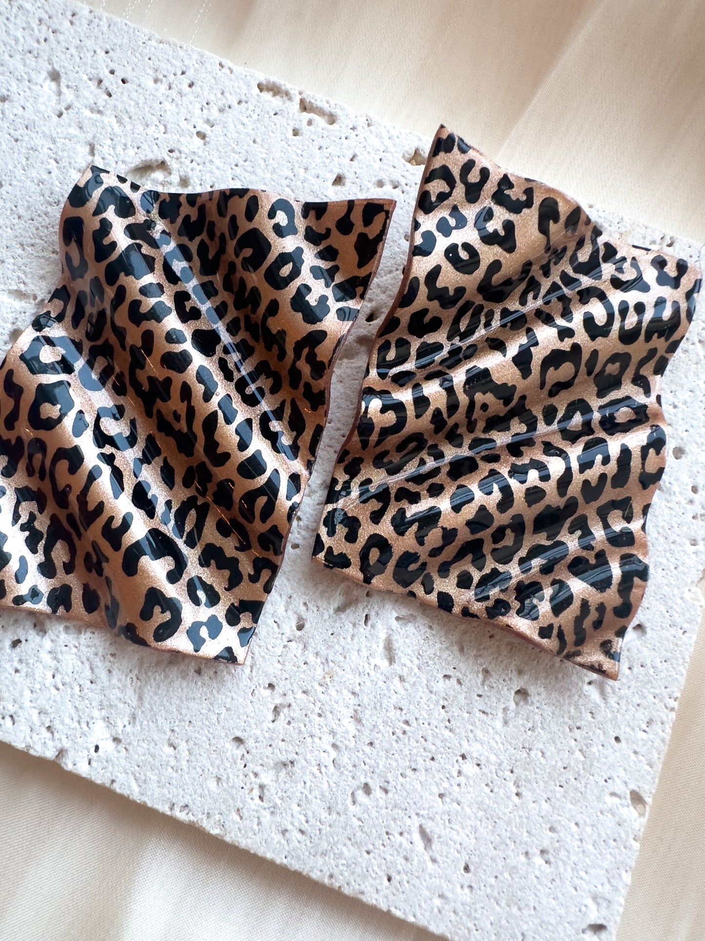 Waves Leopard