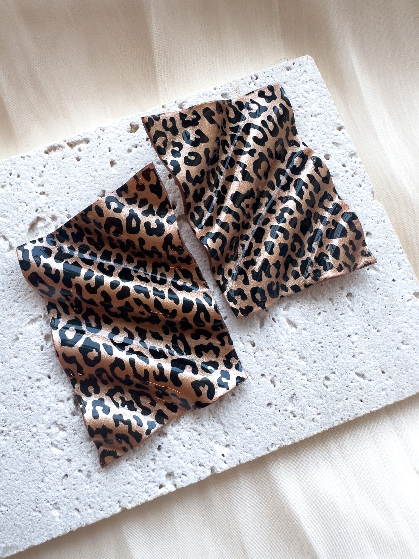 Waves Leopard