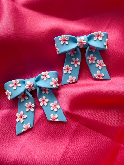 Blommig rosett (flera färgalternativ)