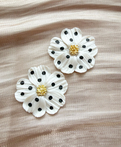 Izzy Pearl Dots