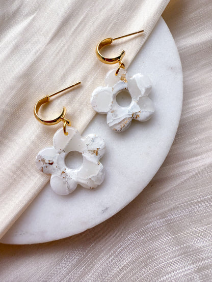 Små blommor med hoop